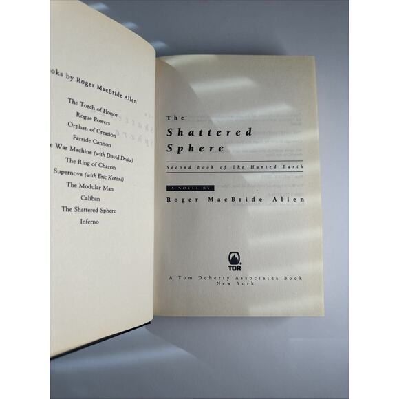 THE SHATTERED SPHERE by ROGER MACBRIDE ALLEN 1st Edition 1994 - Picture 8 of 9